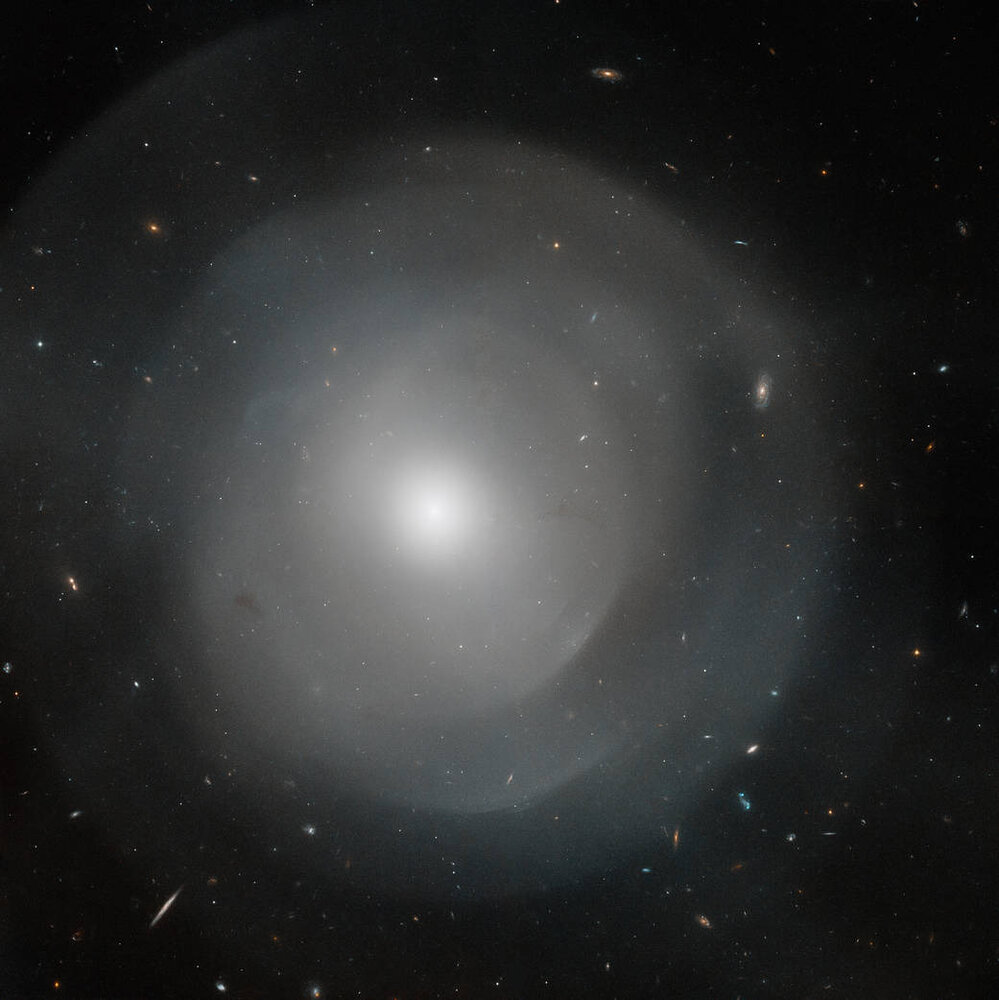 منشأ پوسته‌های جزر و مدی کهکشان NGC474