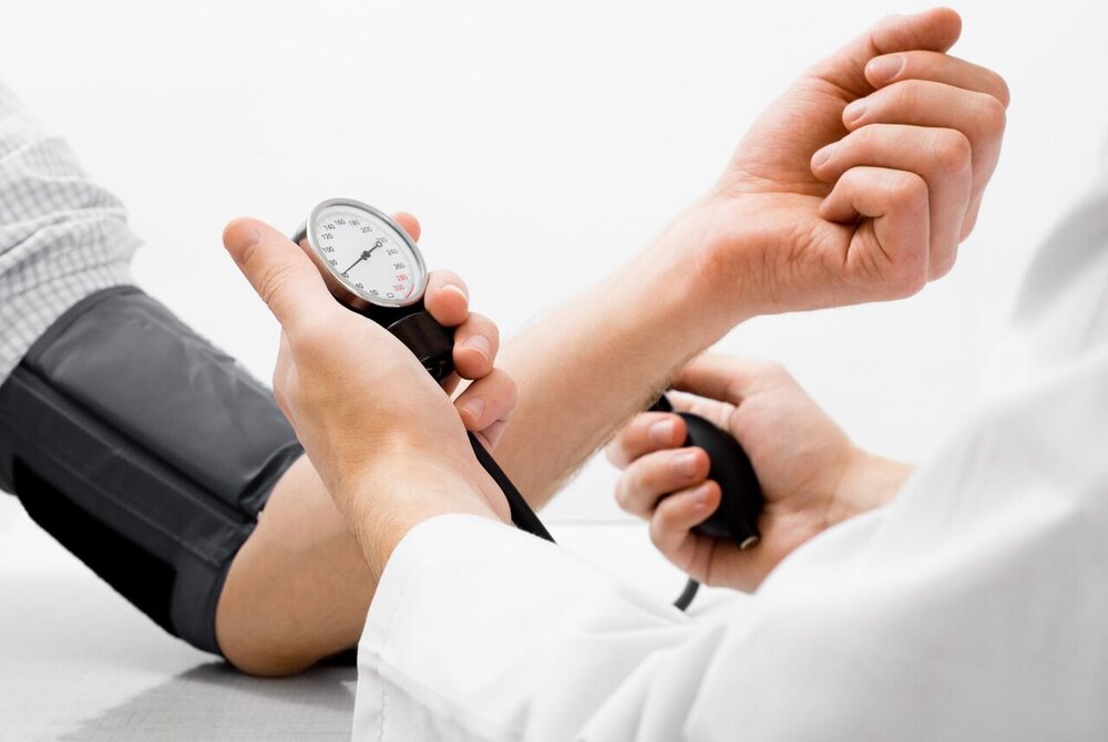 علائم اولیه فشار خون بالا چیست؟