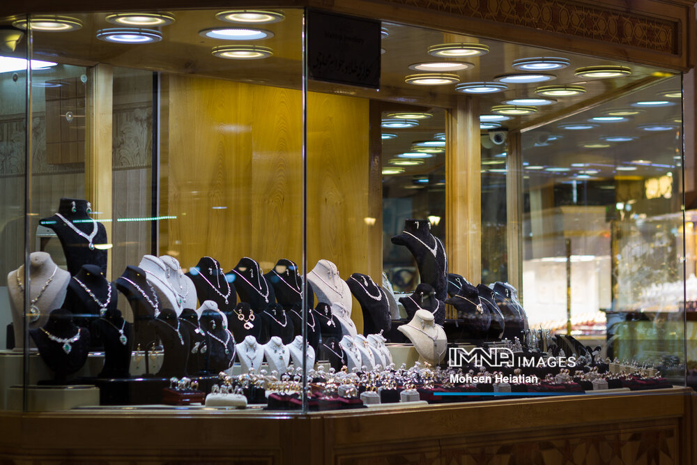 صعود قیمت جهانی طلا و کاهش حباب سکه در بازار + تحلیل طلا امروز