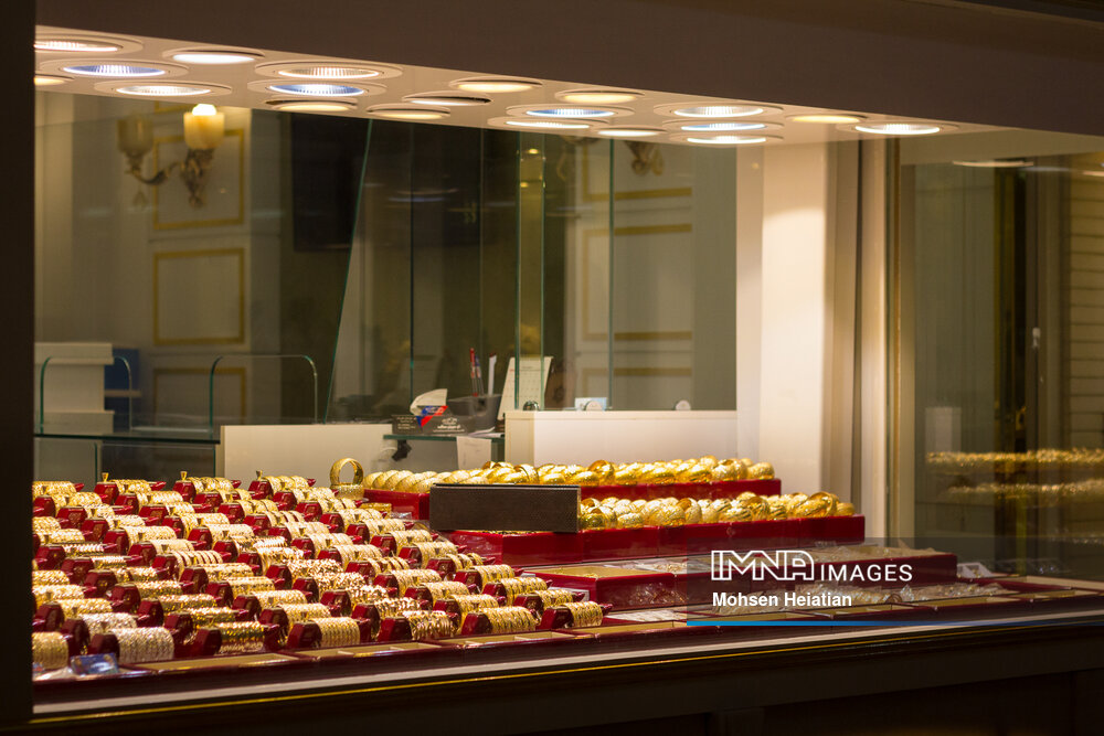 خرید طلا، فرصتی که در فضای مجازی رنگ میبازد