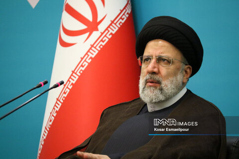 آغاز سخنرانی رئیس جمهور در مراسم سالگرد ارتحال امام خمینی (ره)