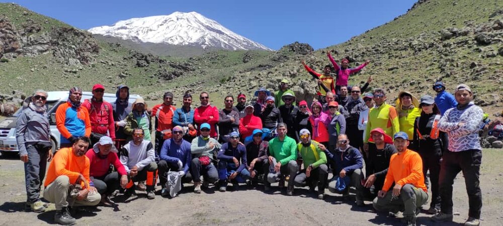 صعود ۴۱ نفر به قله ۵۱۳۷ متری آرارات در ترکیه