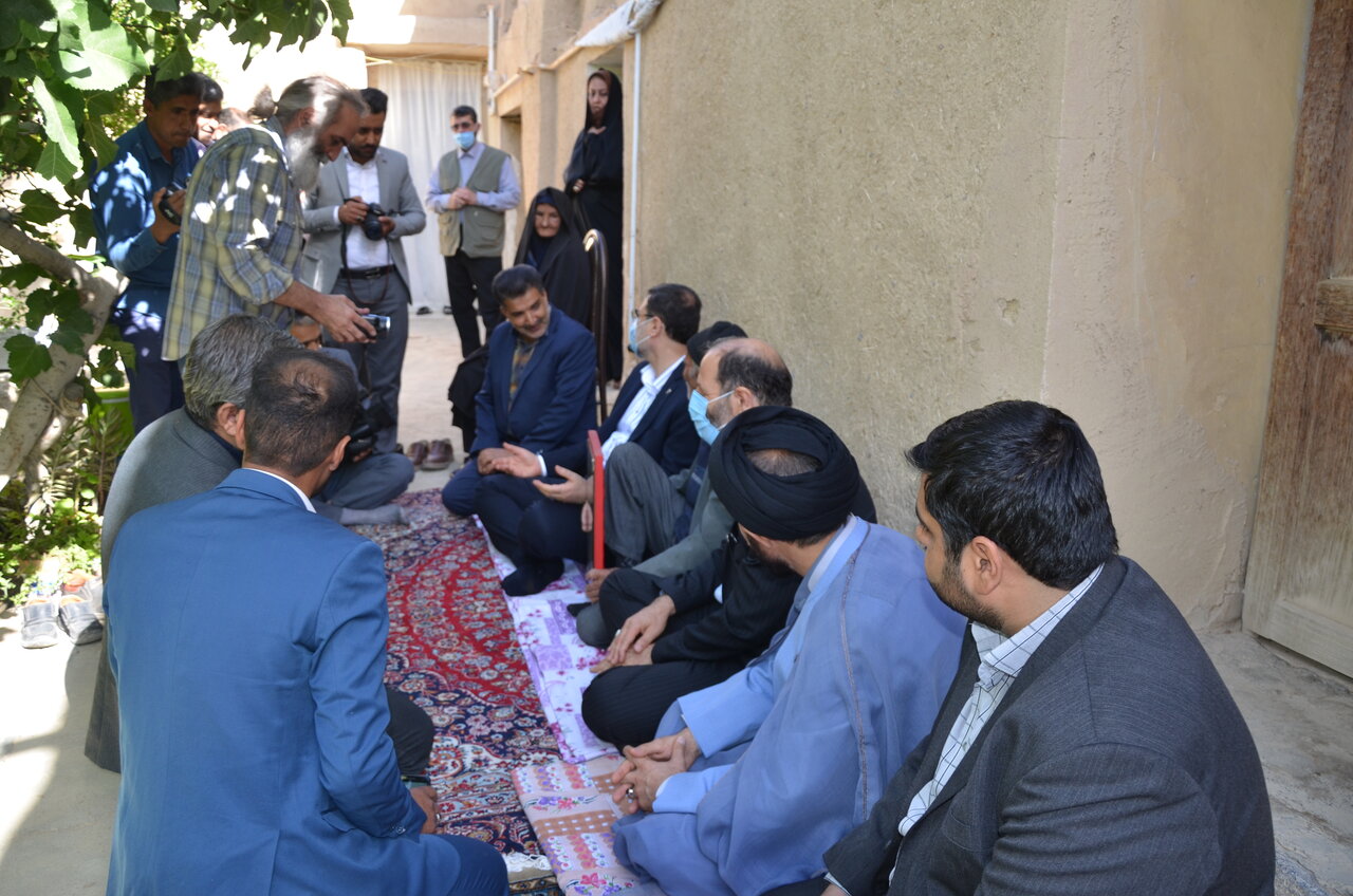 گزارش ایمنا از حضور رئیس بنیاد شهید و امور ایثارگران در نصف‌جهان
