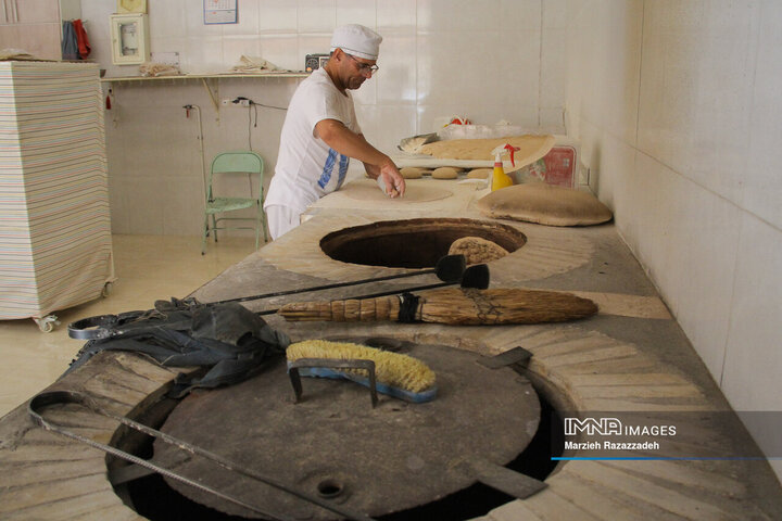 Isfahan's Komshecheh home of traditional breads