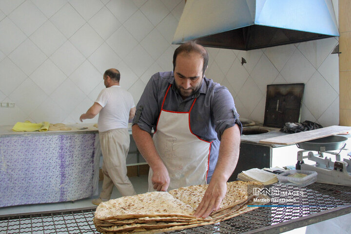 Isfahan's Komshecheh home of traditional breads