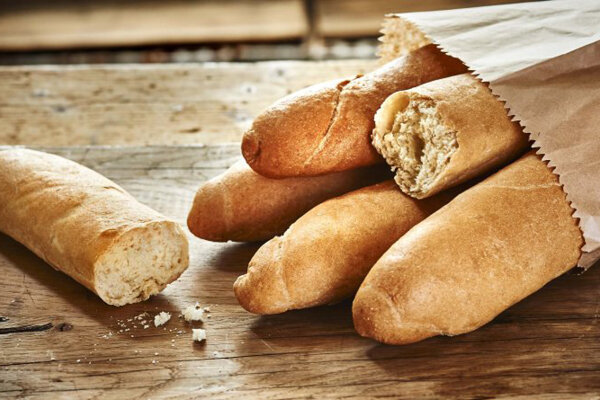 طرز تهیه نان باگت خانگی + نکات کلیدی و آموزش مرحله به مرحله نان ساندویچی کنجدی بدون فر