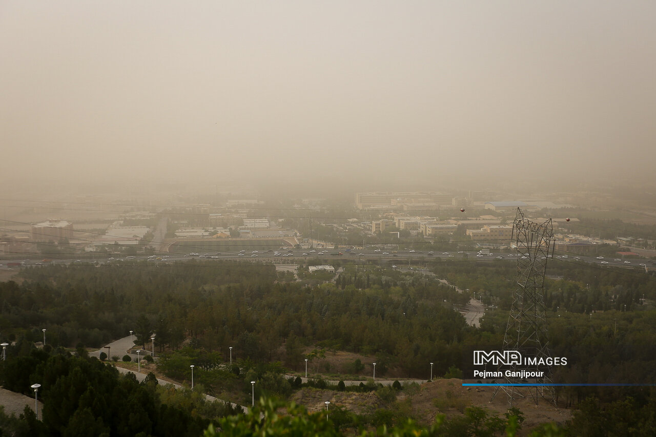 تداوم آلودگی هوا در تهران، کرج، اراک و اصفهان