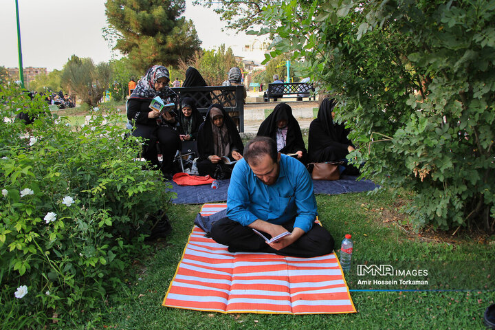 دعای عرفه در شیراز و همدان