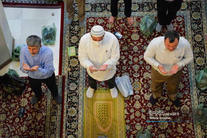 نماز عید قربان در شاهچراغ