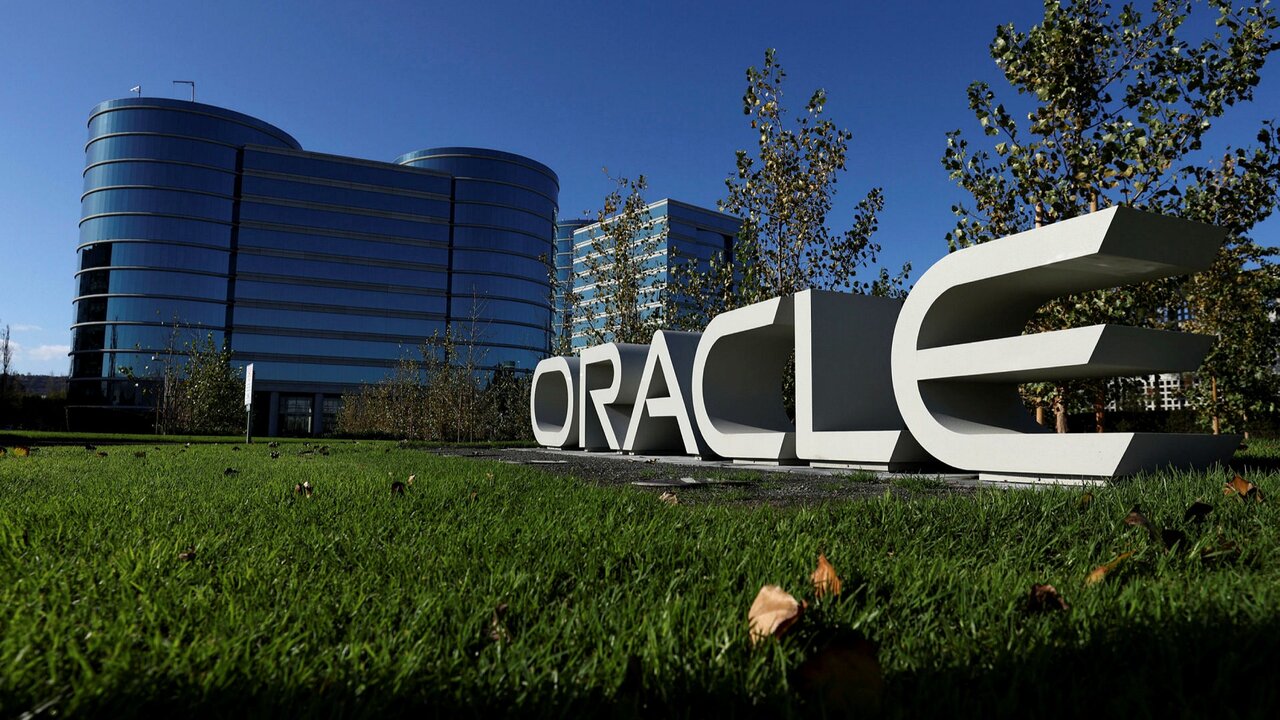 Oracle Corporation؛ از لابراتوارهای توسعه تا سیستم‌عامل لینوکس