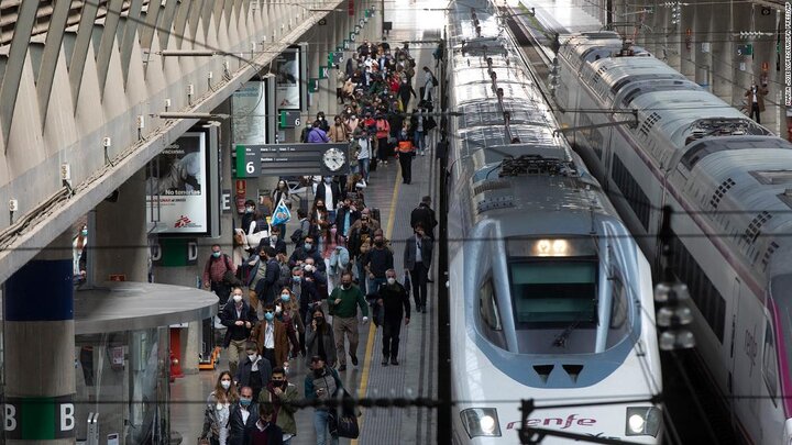 استفاده از قطارهای منطقه‌ای اسپانیا رایگان شد