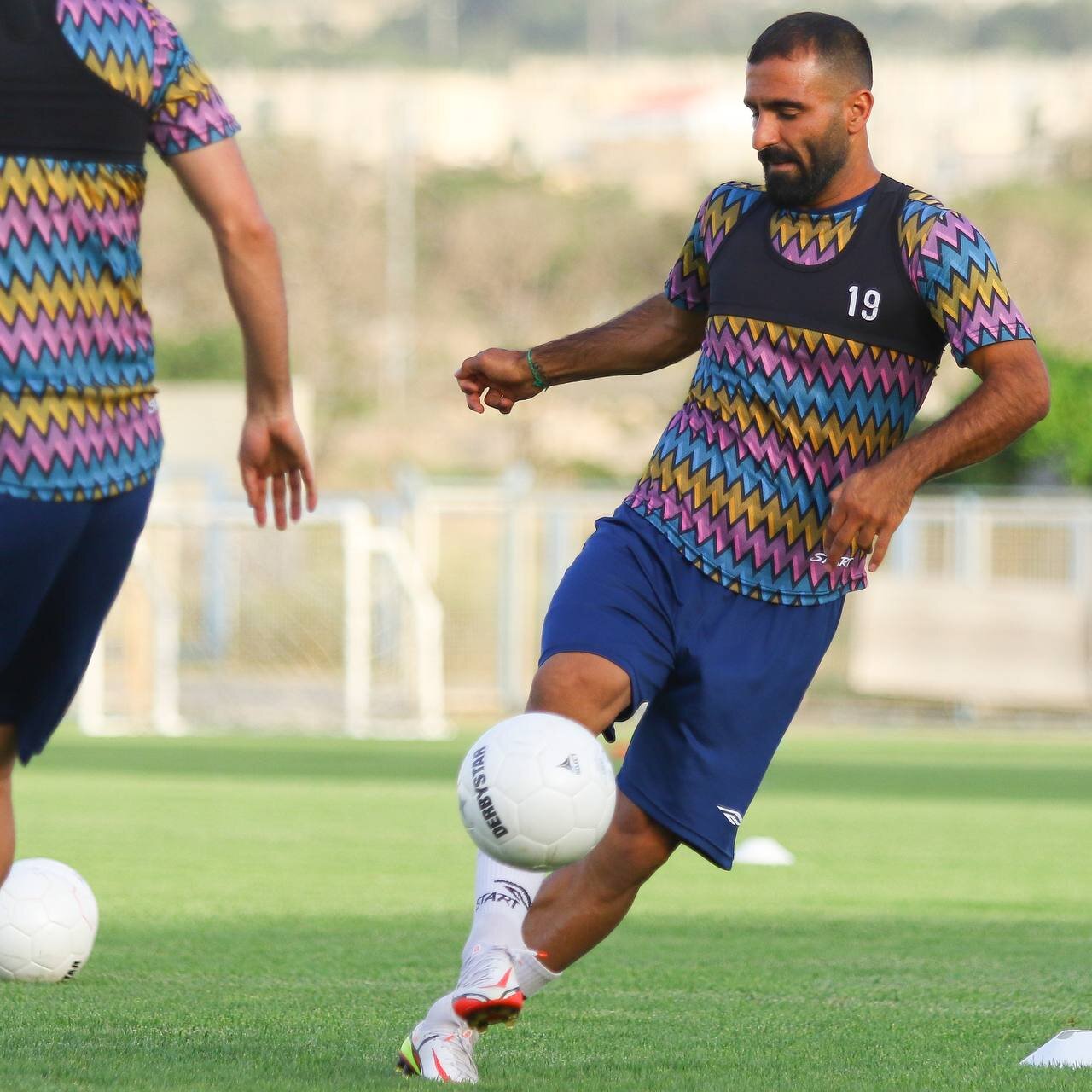 فولاد - تراکتور/ دیوارهای دفاعی به هم رسیدند