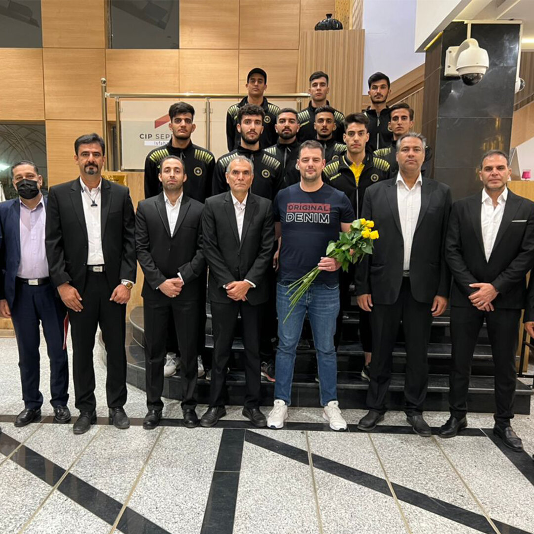 رادولوویچ برای هدایت تیم والیبال سپاهان به اصفهان رسید