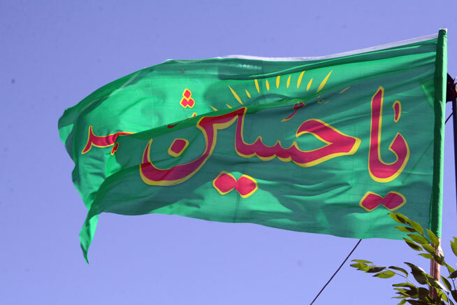 اهتزاز پرچم «یا اباعبدالله الحسین(ع)» در رفسنجان 