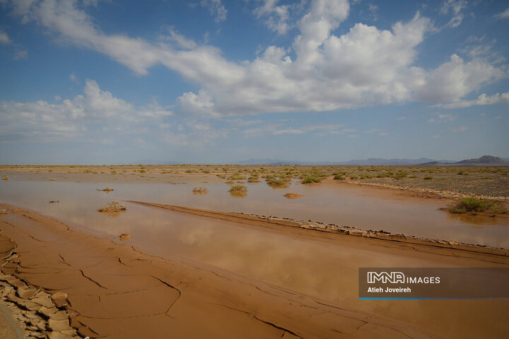 Flash floods filled dried-up Gavkhooni wetland 