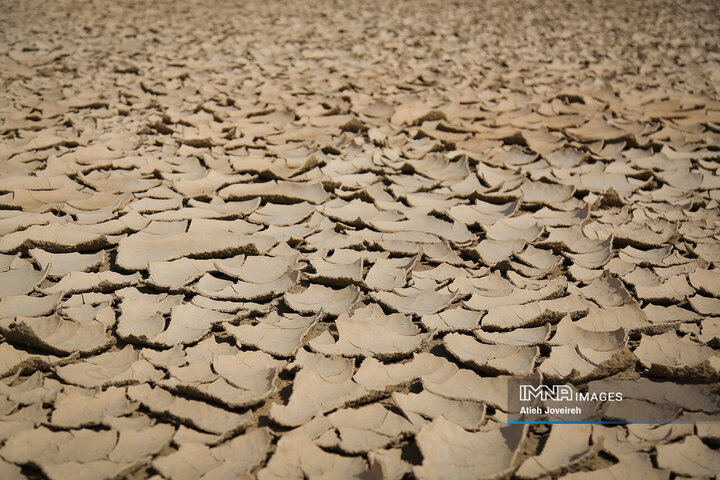 Flash floods filled dried-up Gavkhooni wetland 