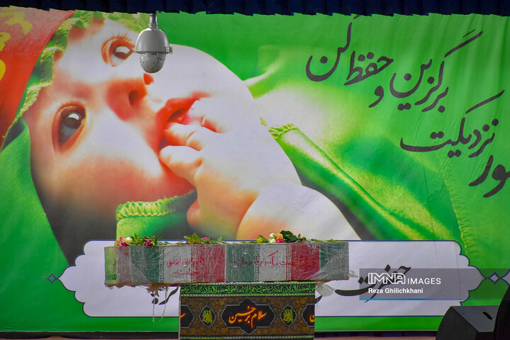همایش شیرخوارگان حسینی در نجف آباد