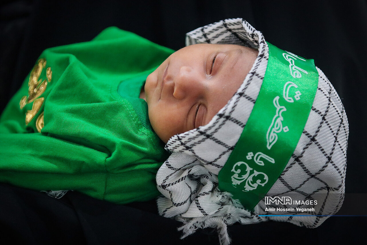 گذر فرهنگی چهارباغ، میزبان اجتماع مادران جوان در مراسم شیرخوارگان حسینی