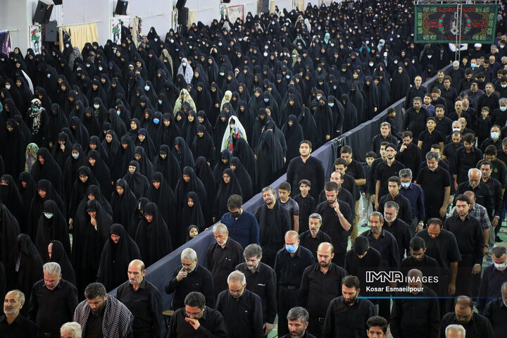 اجتماع حسینی روز عاشورا در تبریز