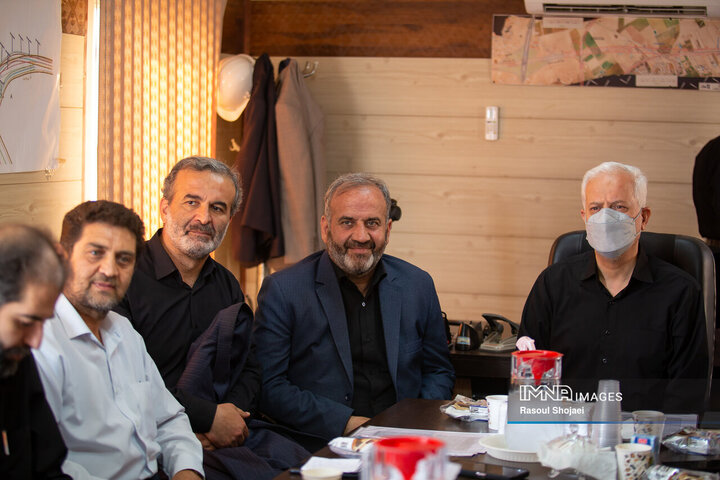 جلسه بررسی پروژه‌های شاخص عمرانی شهرداری اصفهان