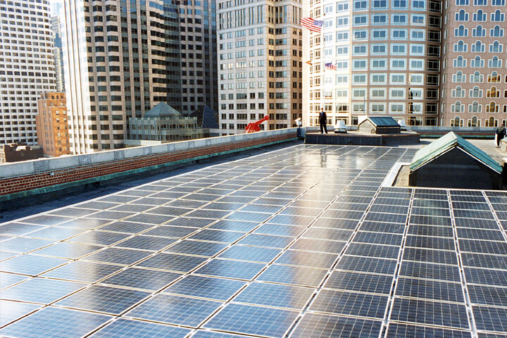 عزم شیکاگو برای تولید صددرصدی انرژی تجدیدپذیر