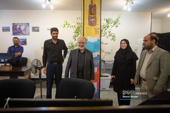 بازدید عضو شورای شهر اصفهان از خبرگزاری ایمنا