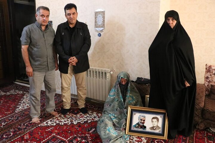 دیدار شهردار تبریز با خانواده دو شهید دفاع مقدس