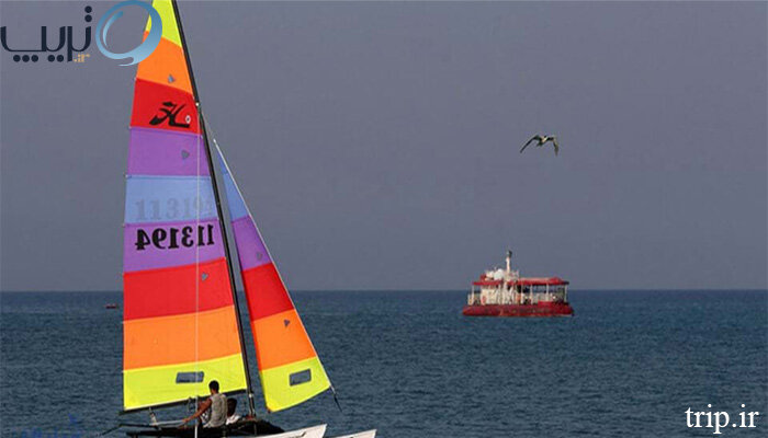 قایق کاتاماران کیش را در سفر به جزیره تجربه کنید قایق کاتاماران کیش را در سفر به جزیره تجربه کنید