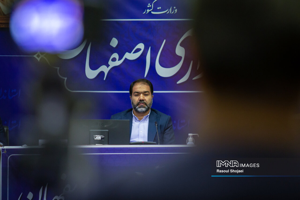 پیام استاندار اصفهان به مناسبت یوم الله ۱۳ آبان روز مبارزه با استکبار جهانی