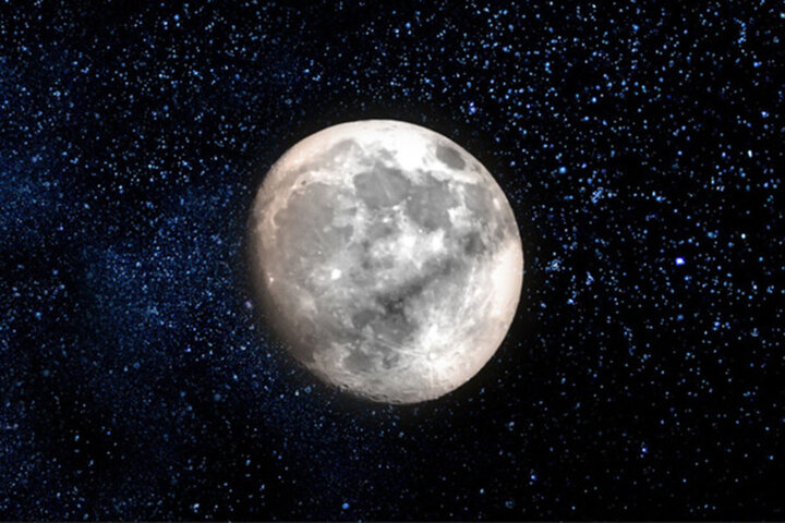 امشب شاهد ماه نو باشید