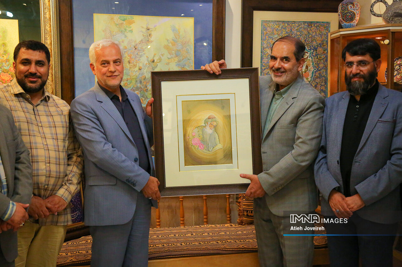 لزوم ایجاد نمایشگاه دائمی آثار هنرمندان اصفهان/ ریسباف آماده تبدیل شدن به موزه است