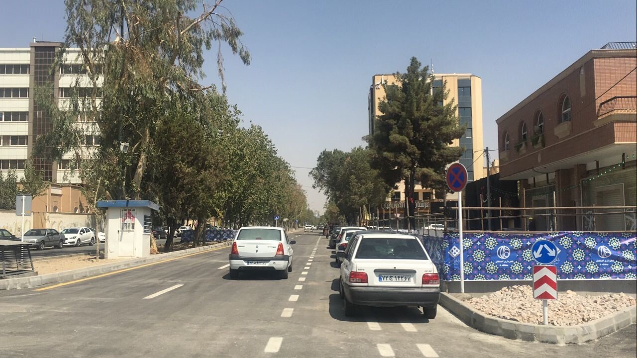 پارکینگ توحید تا پایان بهمن‌ ۱۴۰۱ تکمیل می‌شود