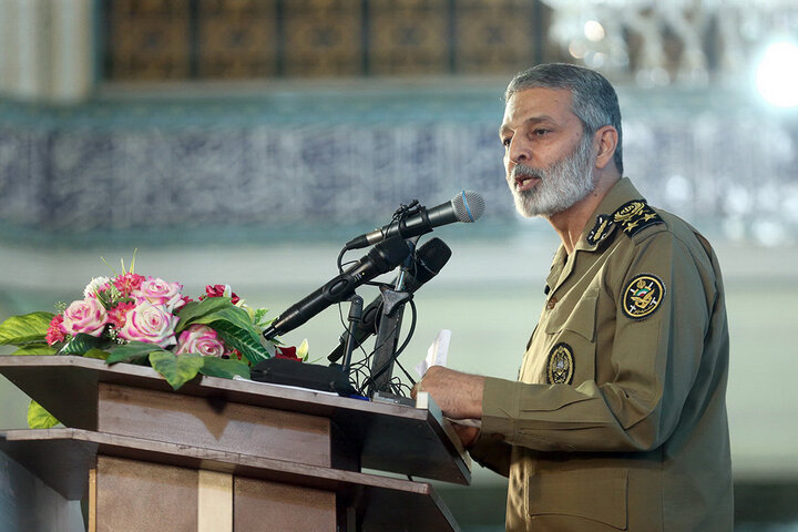 دیدار وزیر دفاع عراق با فرمانده کل ارتش ایران