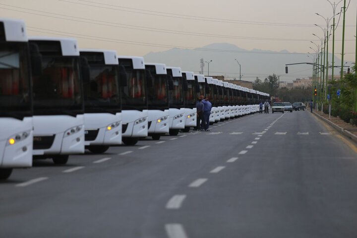 قرارداد خرید ۲۷۳ دستگاه اتوبوس با کمک دولت