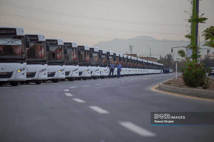 ۵۰۰ دستگاه اتوبوس به ناوگان شهری واگذار شد