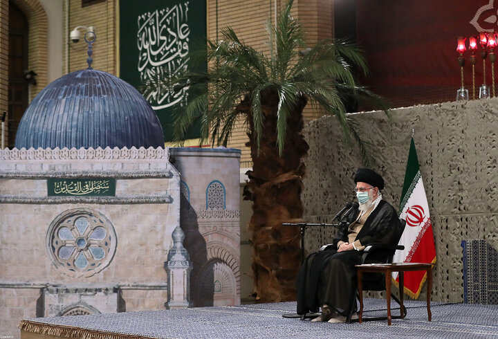 دیدار پیشکسوتان دفاع مقدس و خانواده‌های شهدا با رهبر معظم انقلاب