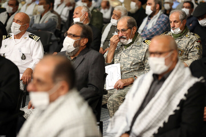 دیدار پیشکسوتان دفاع مقدس و خانواده‌های شهدا با رهبر معظم انقلاب