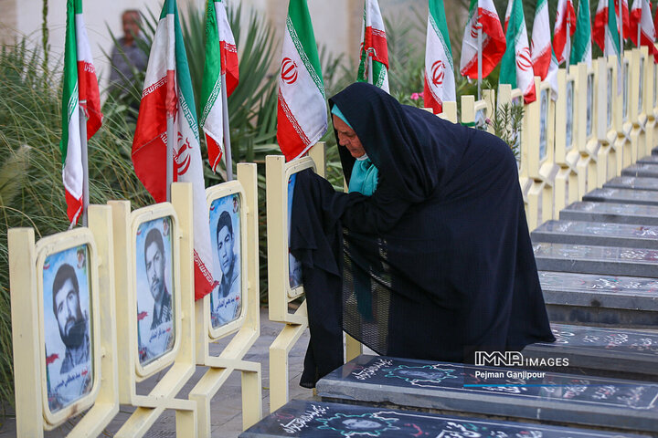 گنجینه اطلاعات شهدای اصناف شهرستان جمع‌آوری می‌شود