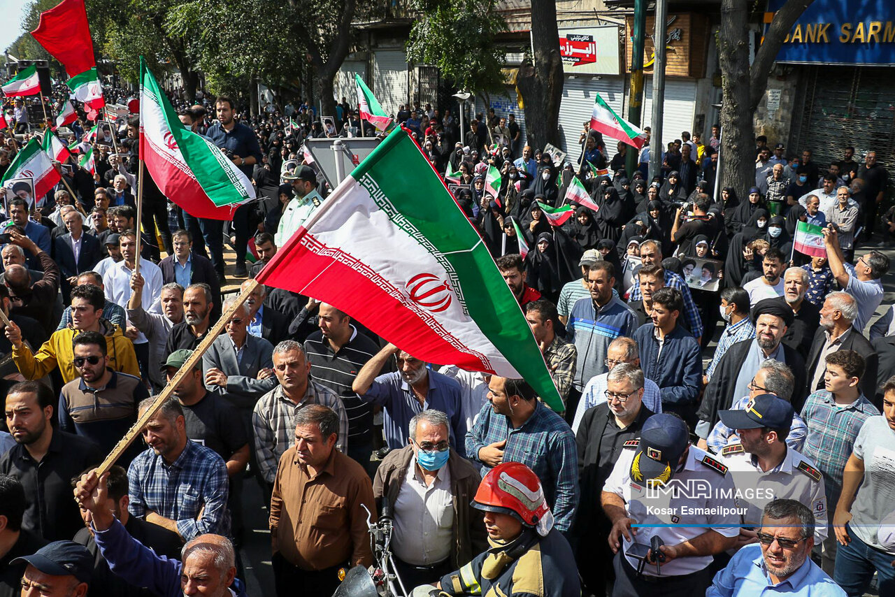 خروش مردم ایران علیه آشوبگران/ نه بزرگ ملت به اغتشاش