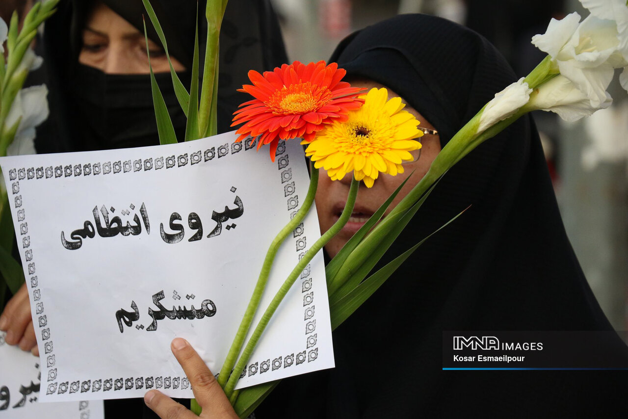 بیانیه ۱۳۰۰ نفر از دختران کشور در حمایت از نیروی انتظامی