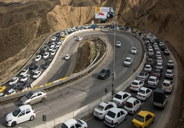 وضعیت راه‌های کشور؛ترافیک نیمه سنگین در جاده هراز