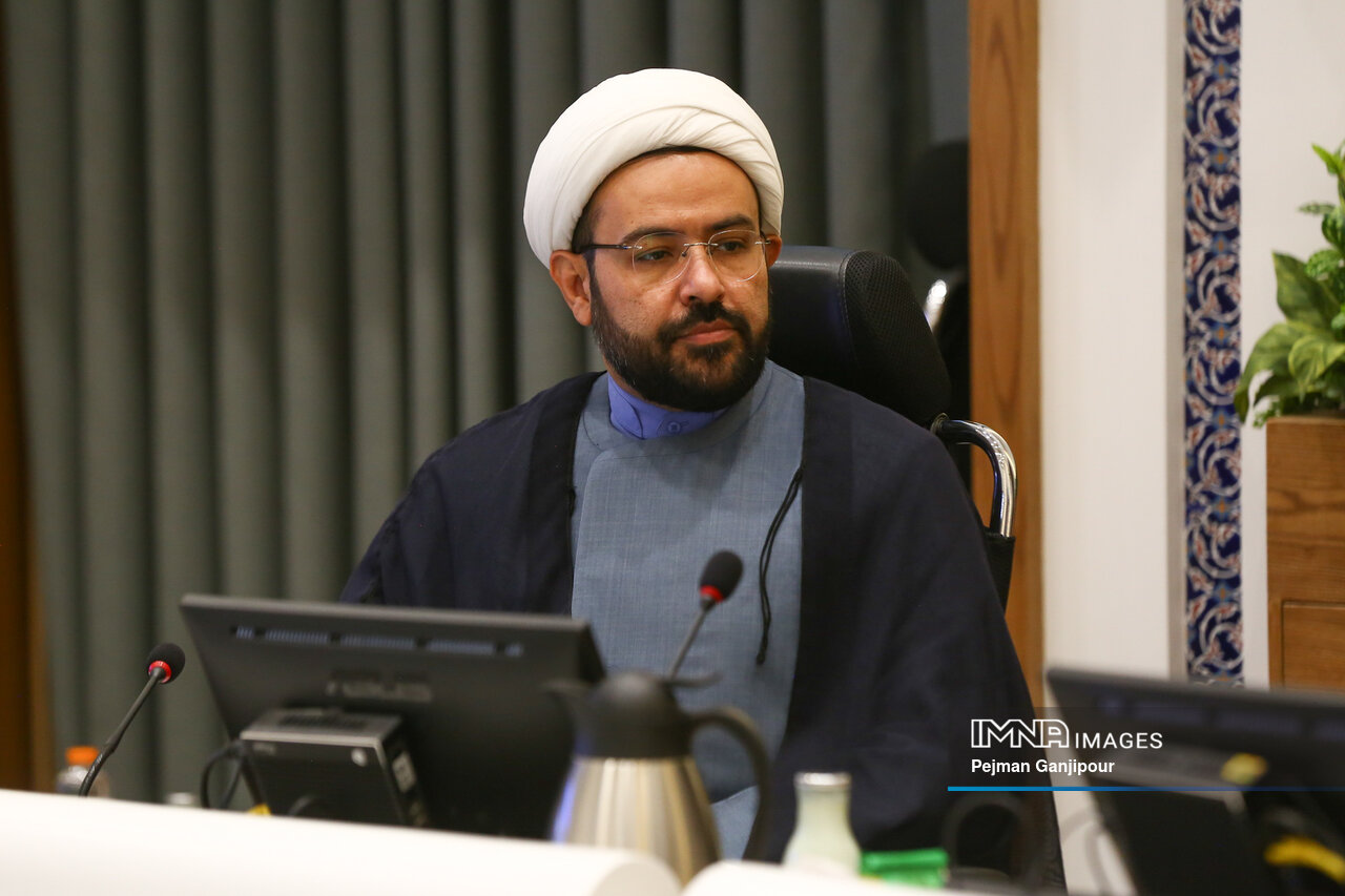 موانع تحقق مدیریت واحد شهری کدام است؟ / اداره شهرها بدون استفاده از ظرفیت مردمی ممکن نیست