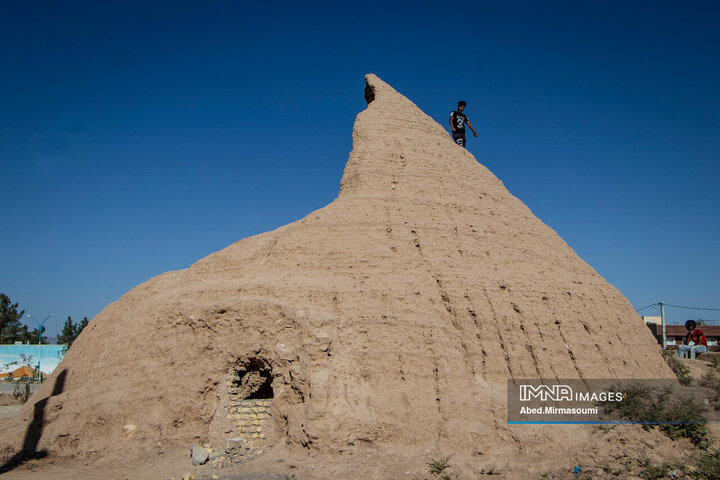 Ancient ice houses; Persian architectural masterpieces 