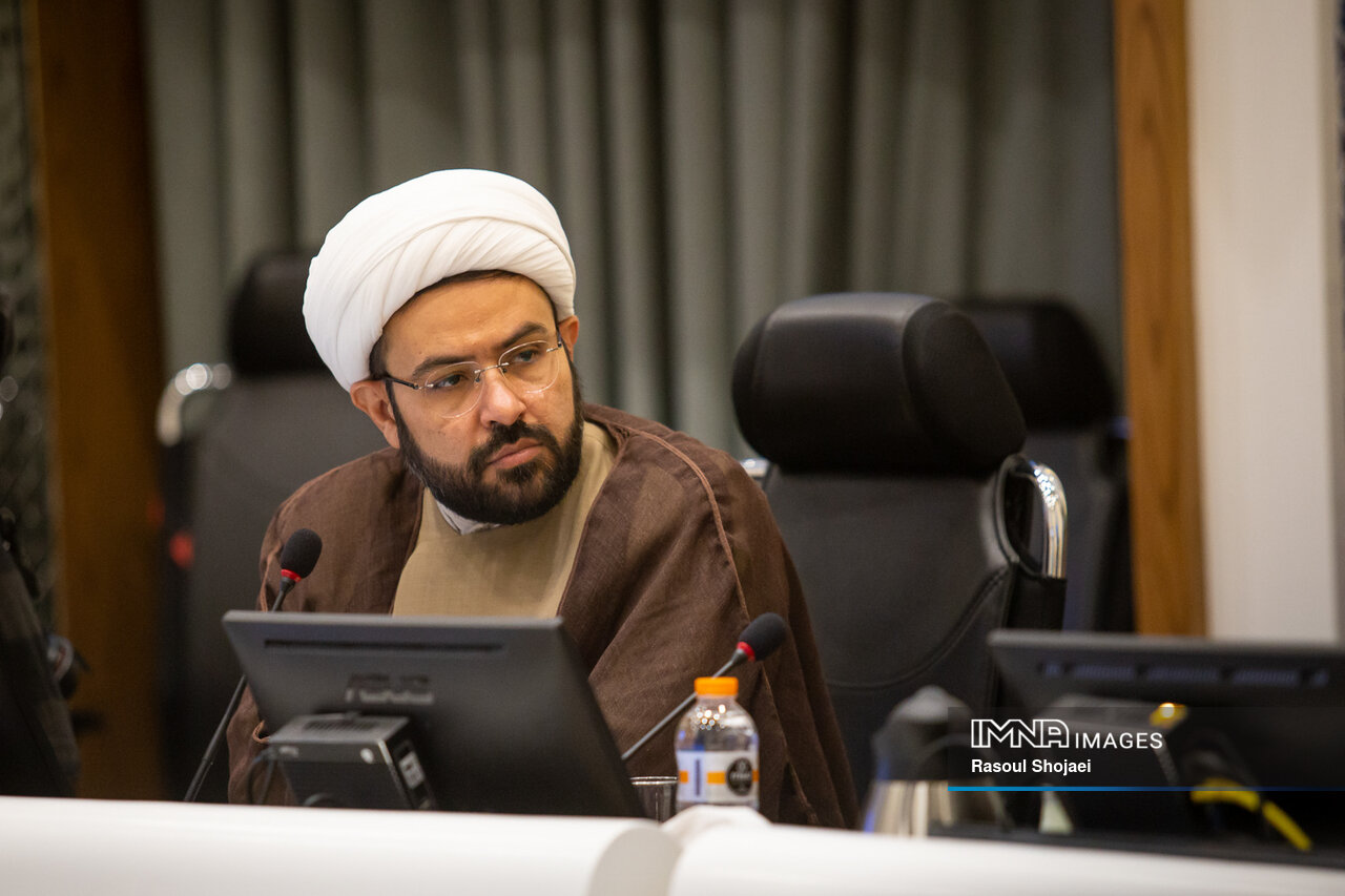 تدوین منشور راهبردی در کمیسیون فرهنگی شورای ششم/ احداث ۴ پردیس خانوادهمحور در شهر اصفهان