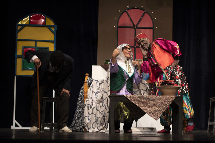 مروری بر مهمترین اجراها و رخدادهای تئاتر اصفهان و کشور در سال۱۴۰۱