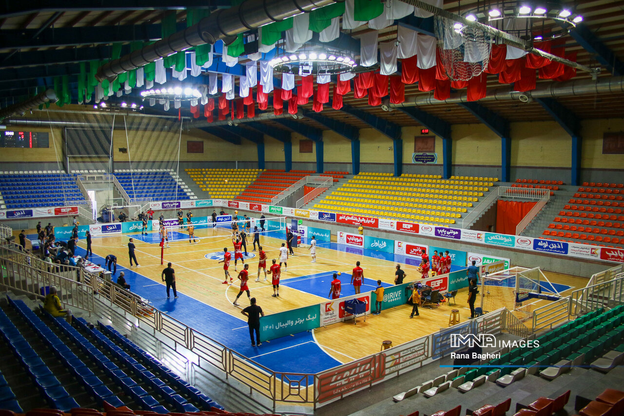 تاریخ سازی لئو مسی با پیراهن تیم فرانسوی!