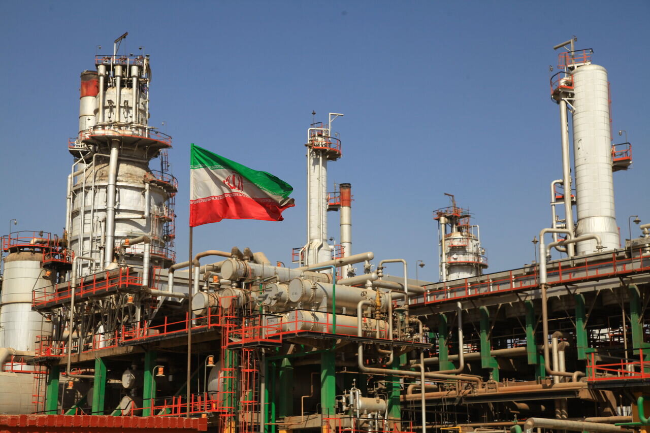 Abadan refinery wonderful embodiment of "we want, we know and we "can