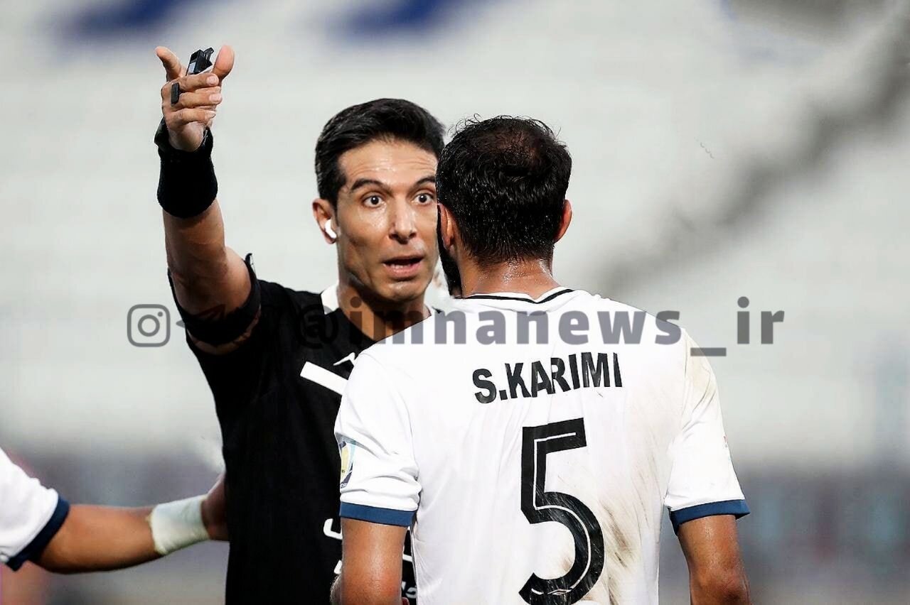 قضاوت داوران در لیگبرتر با هنذفری سیمدار! +عکس