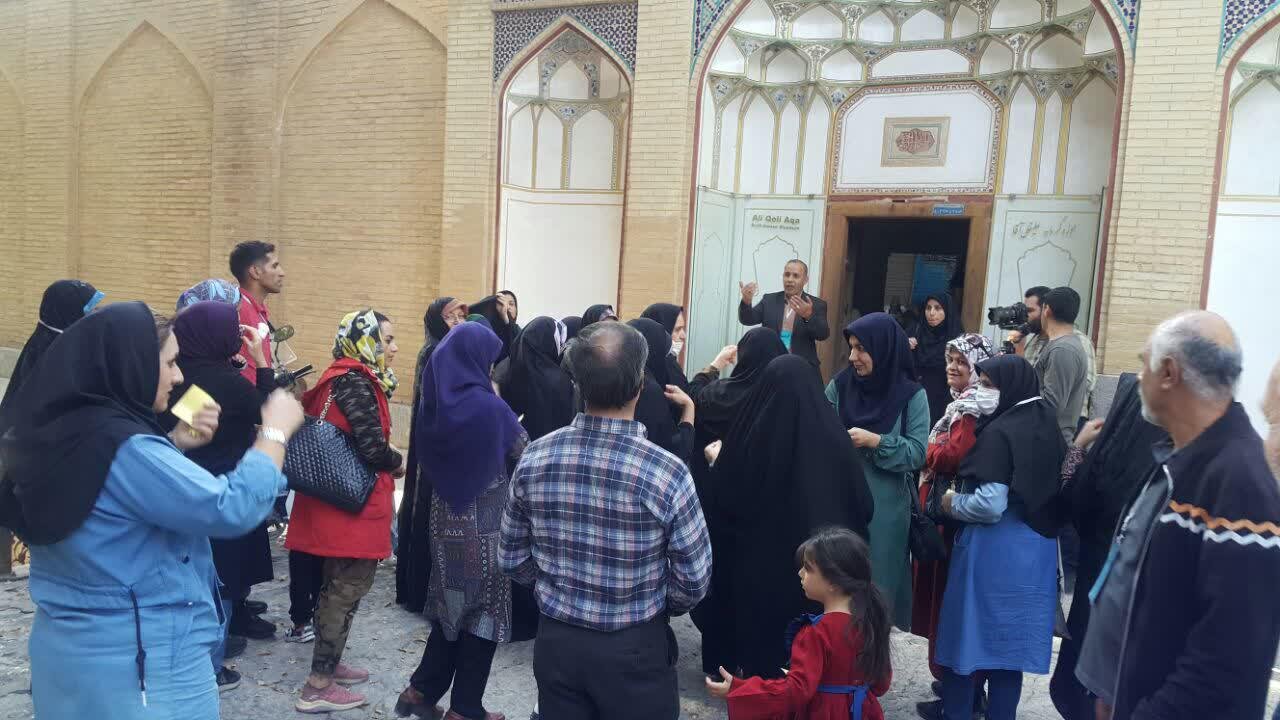 «علیقلی آقا» در سکوت!