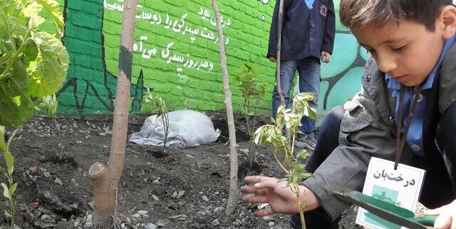 Isfahan's schools to be greened